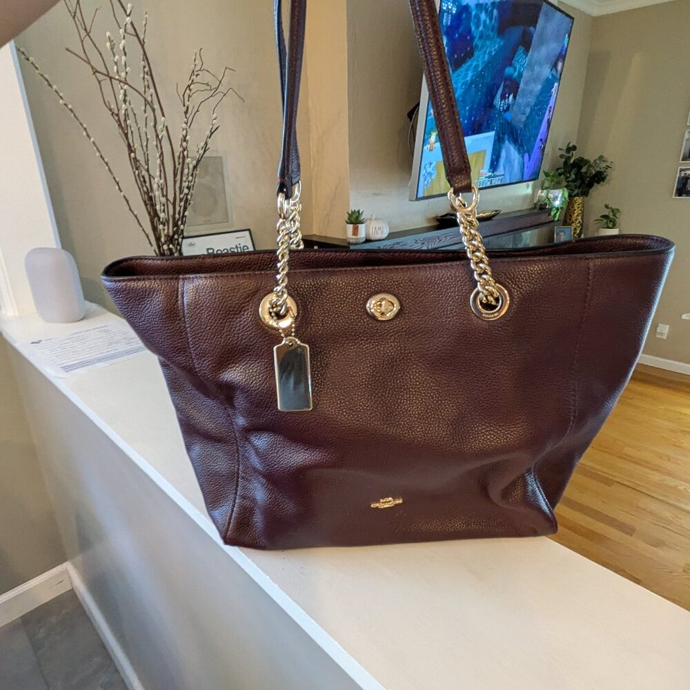 Coach Turnlock Chain Tote in Oxblood